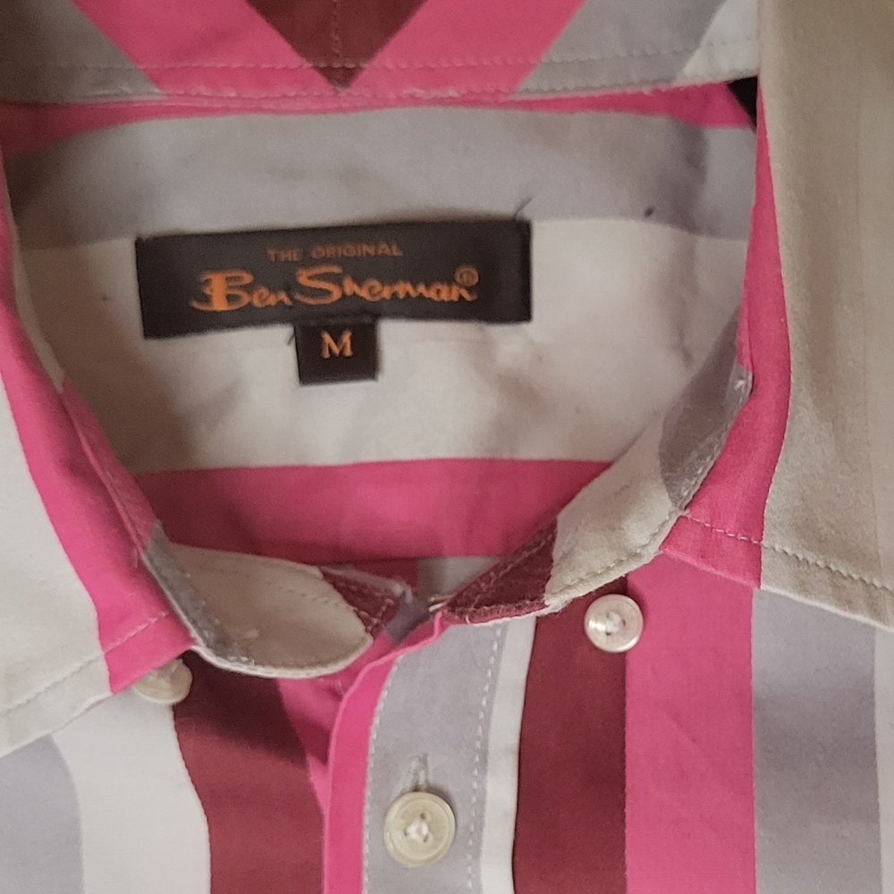 Ben Sherman per-loved long sleeve dress shirt.